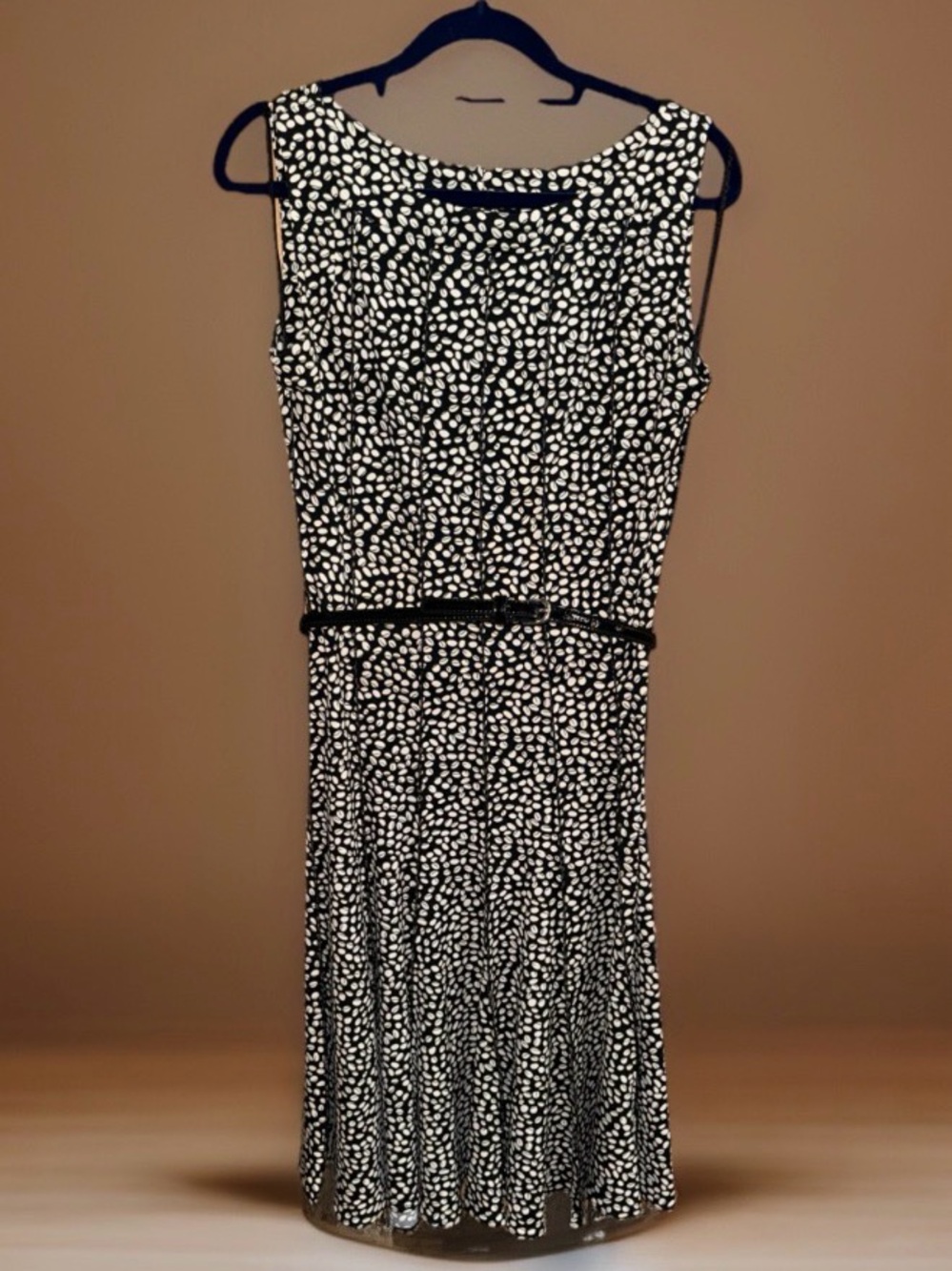 Forever 21 Black & White Coffee Bean Sleeveless Belted Midi F & F Dress-M-EC